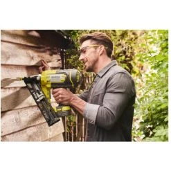 Pack RYOBI Cloueur De Finition Incliné à Air Comprimé 18V OnePlus 15 G R15GN18-0 - 1 Batterie 3.0Ah High Energy - 1 Chargeur Ultra Rapide 9 Pack RYOBI Cloueur De Finition Incliné à Air Comprimé 18V OnePlus 15 G R15GN18-0 - 1 Batterie 3.0Ah High Energy - 1 Chargeur Ultra Rapide -cloueur et riveteuse Soldes 59958951 3