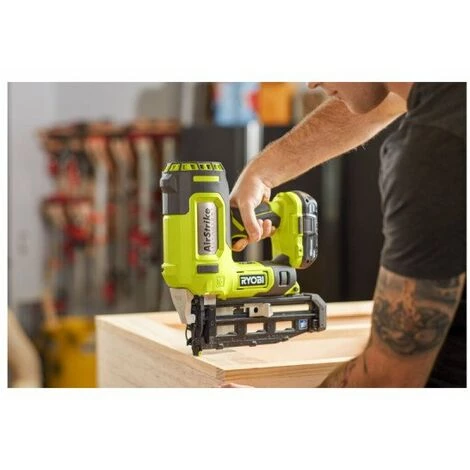 Pack RYOBI Cloueur De Finition à Air Comprimé 18 V OnePlus 16 G R16GN18-0 - 1 Batterie 3.0Ah High Energy - 1 Batterie 5.0Ah - Chargeur Rapide 6 Pack RYOBI Cloueur De Finition à Air Comprimé 18 V OnePlus 16 G R16GN18-0 - 1 Batterie 3.0Ah High Energy - 1 Batterie 5.0Ah - Chargeur Rapide – Image 4